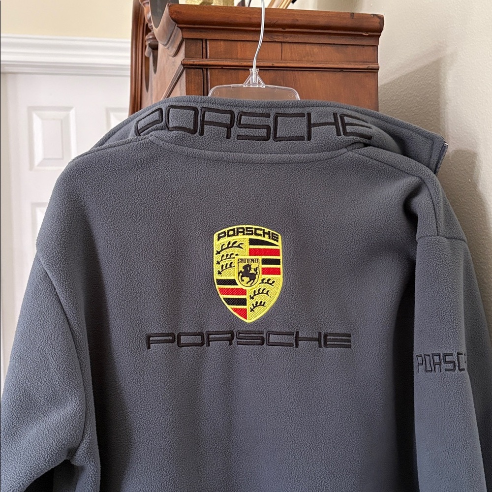 *Unisex Porsche Gray & Black Zippered Fleece Jacket Coat Sporty Cars Speed - Picture 3 of 15